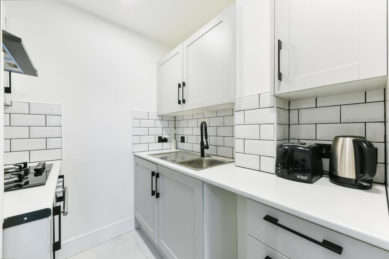 New Stylish 1 Bedroom Apartment - Flat D Norwood Luaran gambar