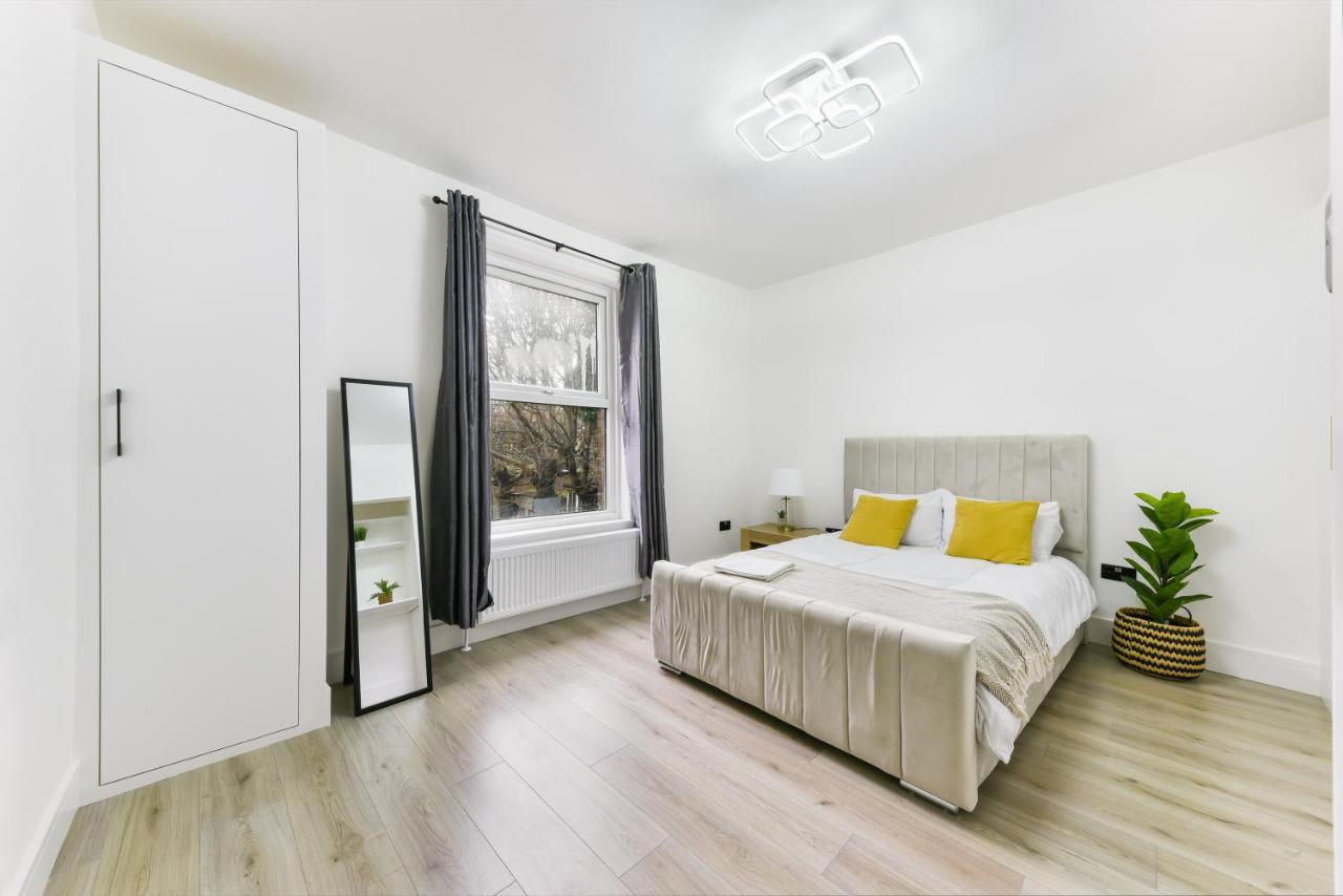 New Stylish 1 Bedroom Apartment - Flat D Norwood Luaran gambar